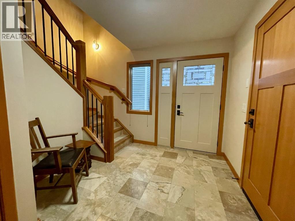 3, 801 4 Street, Canmore, Alberta  T1W 2G9 - Photo 2 - A2307396