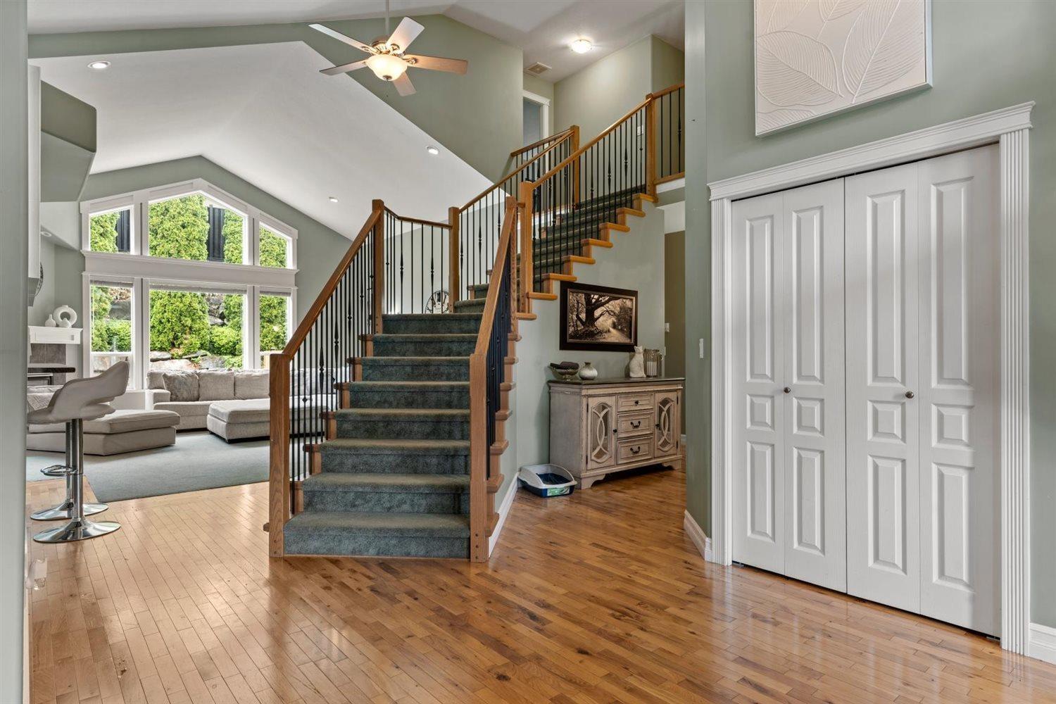 46035 Sherwood Drive, Promontory, Chilliwack, British Columbia  V2R 5R2 - Photo 5 - R3135394