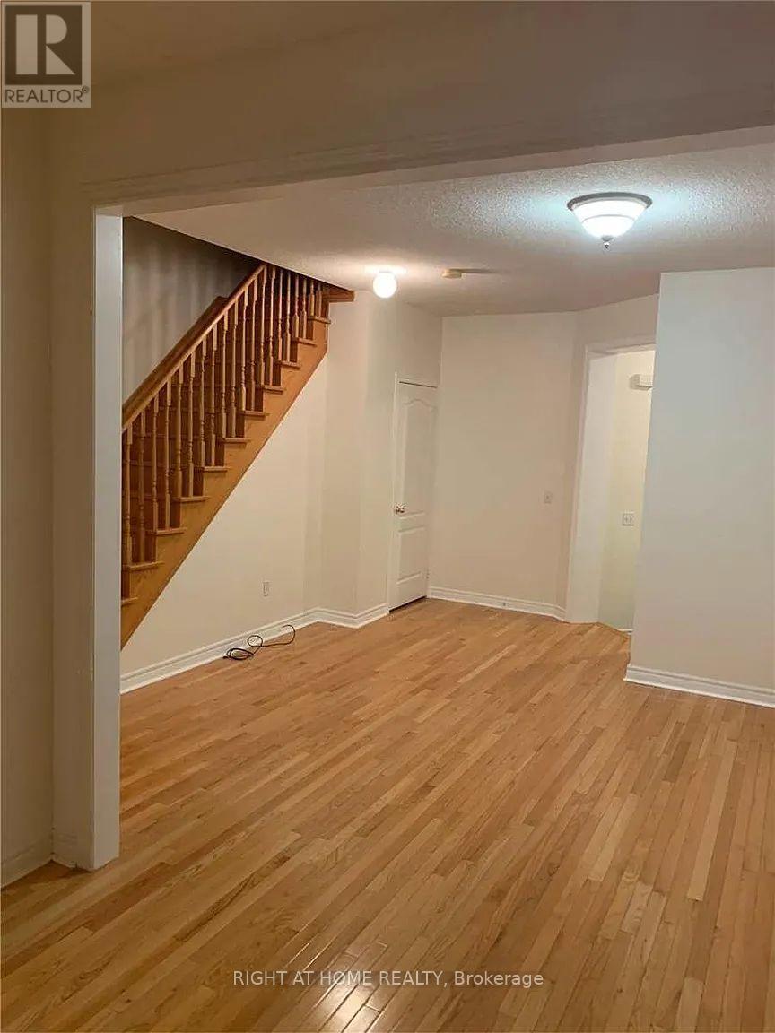 5617 Raleigh Street, Mississauga, Ontario  L5M 7E4 - Photo 4 - W13445942