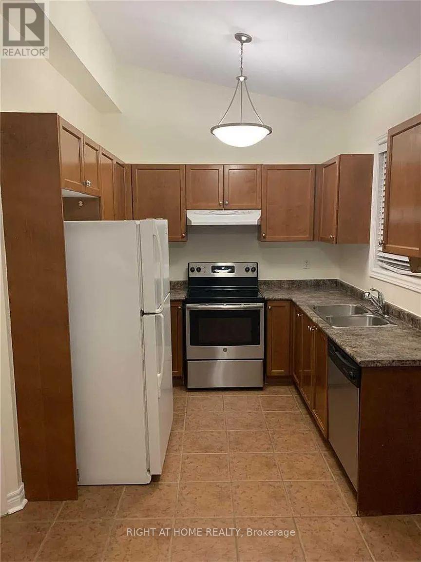 5617 Raleigh Street, Mississauga, Ontario  L5M 7E4 - Photo 6 - W13445942