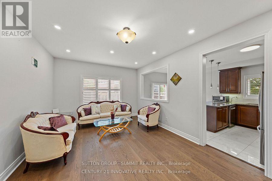 3265 Cabano Crescent N, Mississauga, Ontario  L5M 0B9 - Photo 17 - W13445998