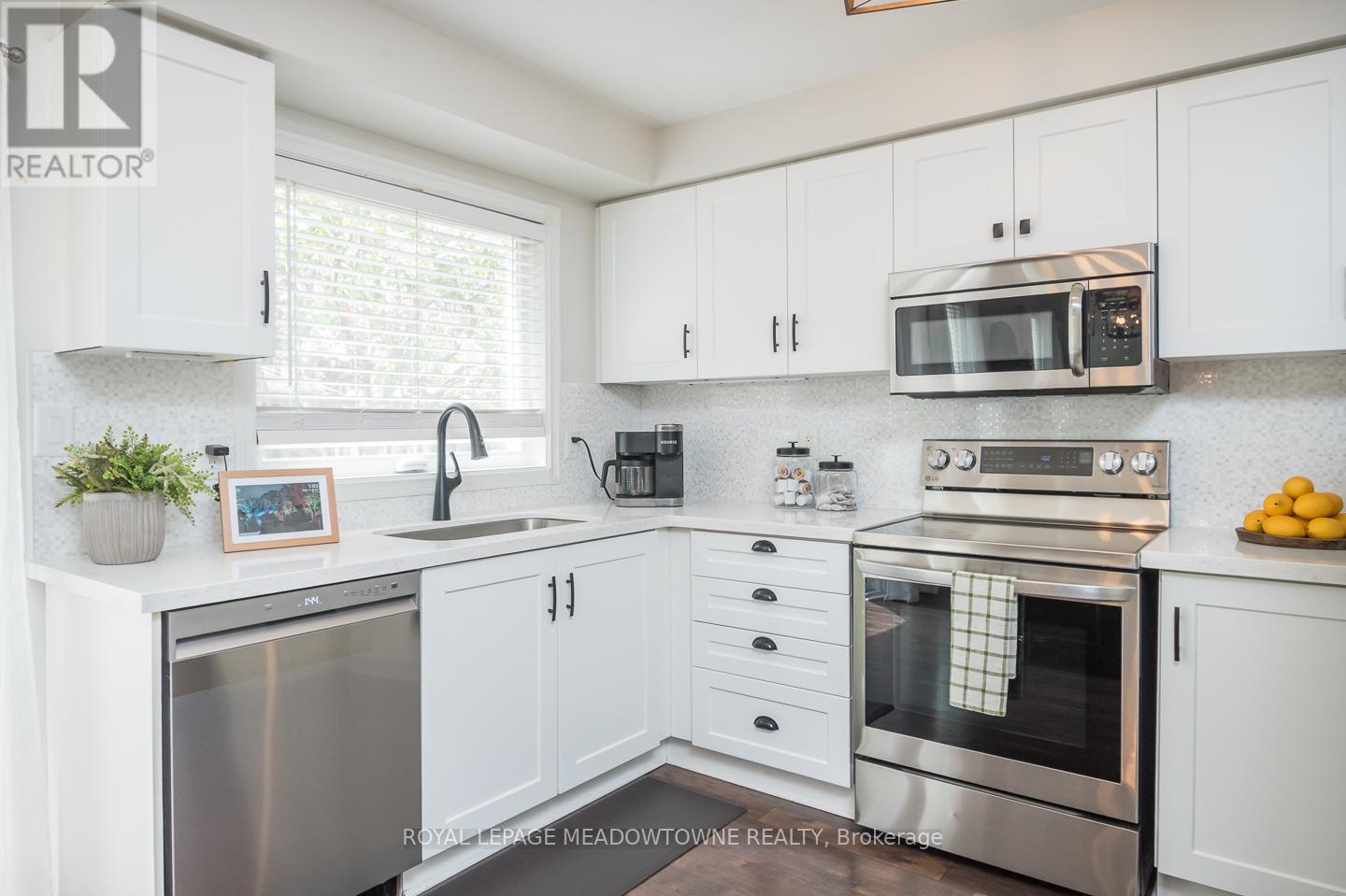 624 Marley Crescent, Milton, Ontario  L9T 5L9 - Photo 5 - W13446010