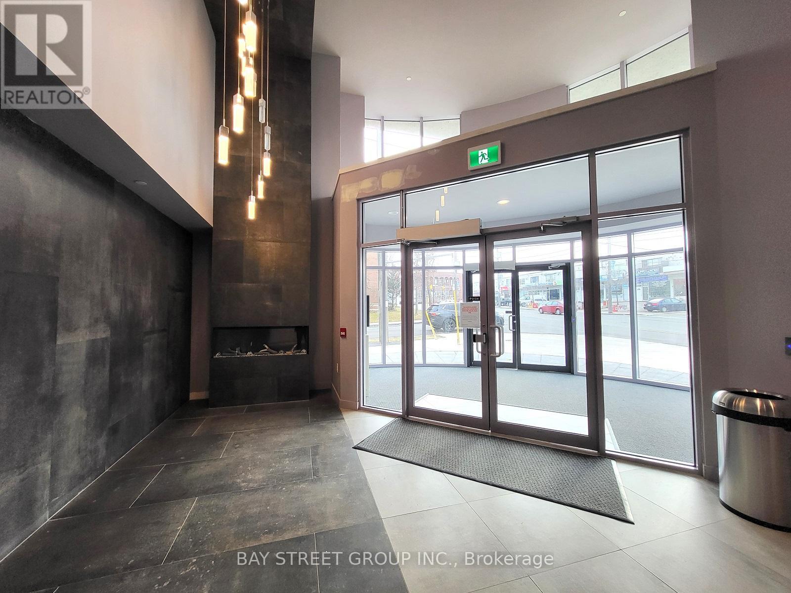 206 - 2433 Dufferin Street, Toronto, Ontario  M6E 0B4 - Photo 3 - W13446092