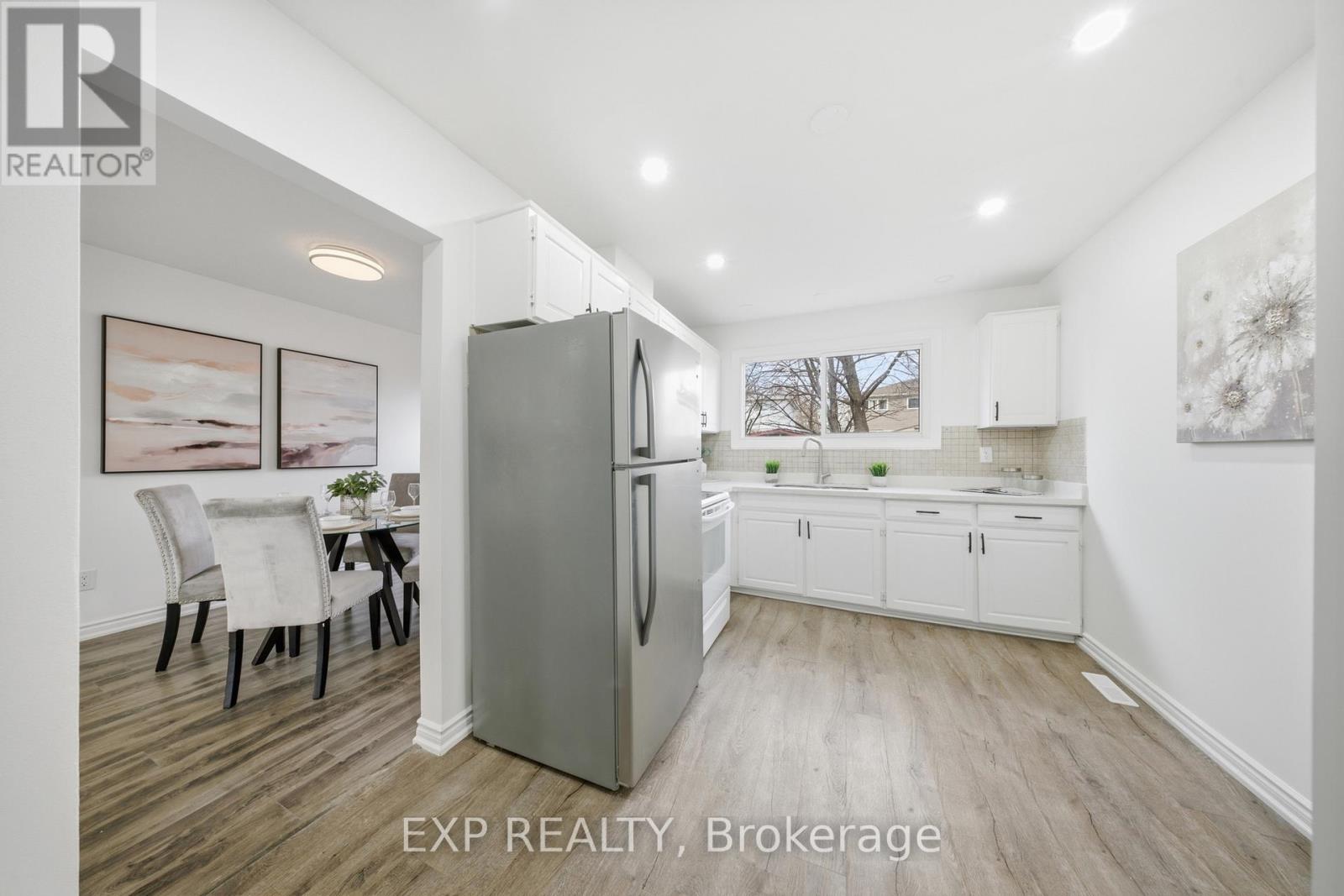 2637 Altadena Court, Mississauga, Ontario  L5K 1G1 - Photo 13 - W13446112