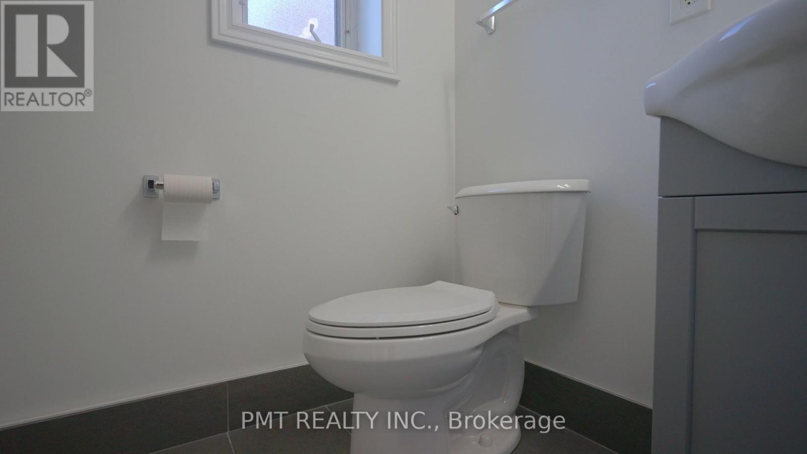 9 - 137 Brookhaven Drive, Toronto, Ontario  M6M 4P1 - Photo 15 - W13446132