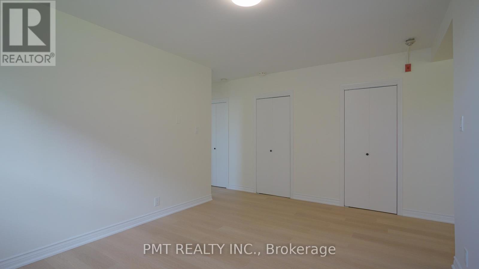 9 - 137 Brookhaven Drive, Toronto, Ontario  M6M 4P1 - Photo 8 - W13446132