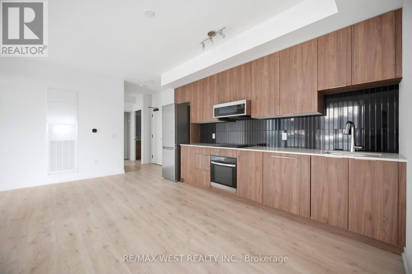 311 - 2501 Saw Whet Boulevard, Oakville, Ontario L6M 5N2 - Photo 9 - W13446286