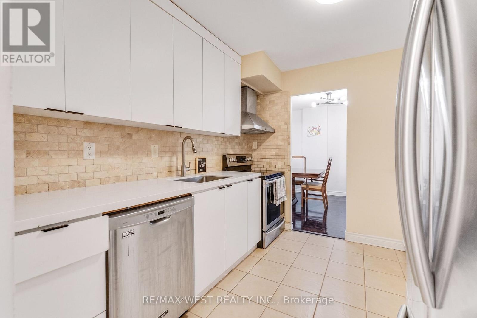 603 - 11 Neilson Drive, Toronto, Ontario  M9C 1V4 - Photo 5 - W13446310