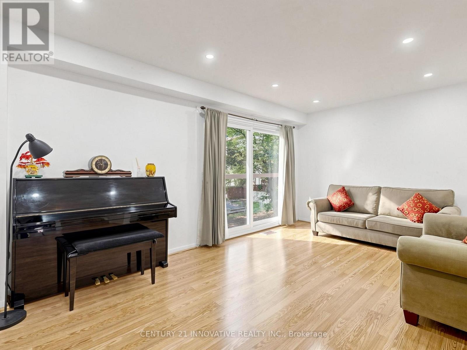 28 - 2020 Pharmacy Avenue, Toronto, Ontario  M1T 1H8 - Photo 12 - E13236676