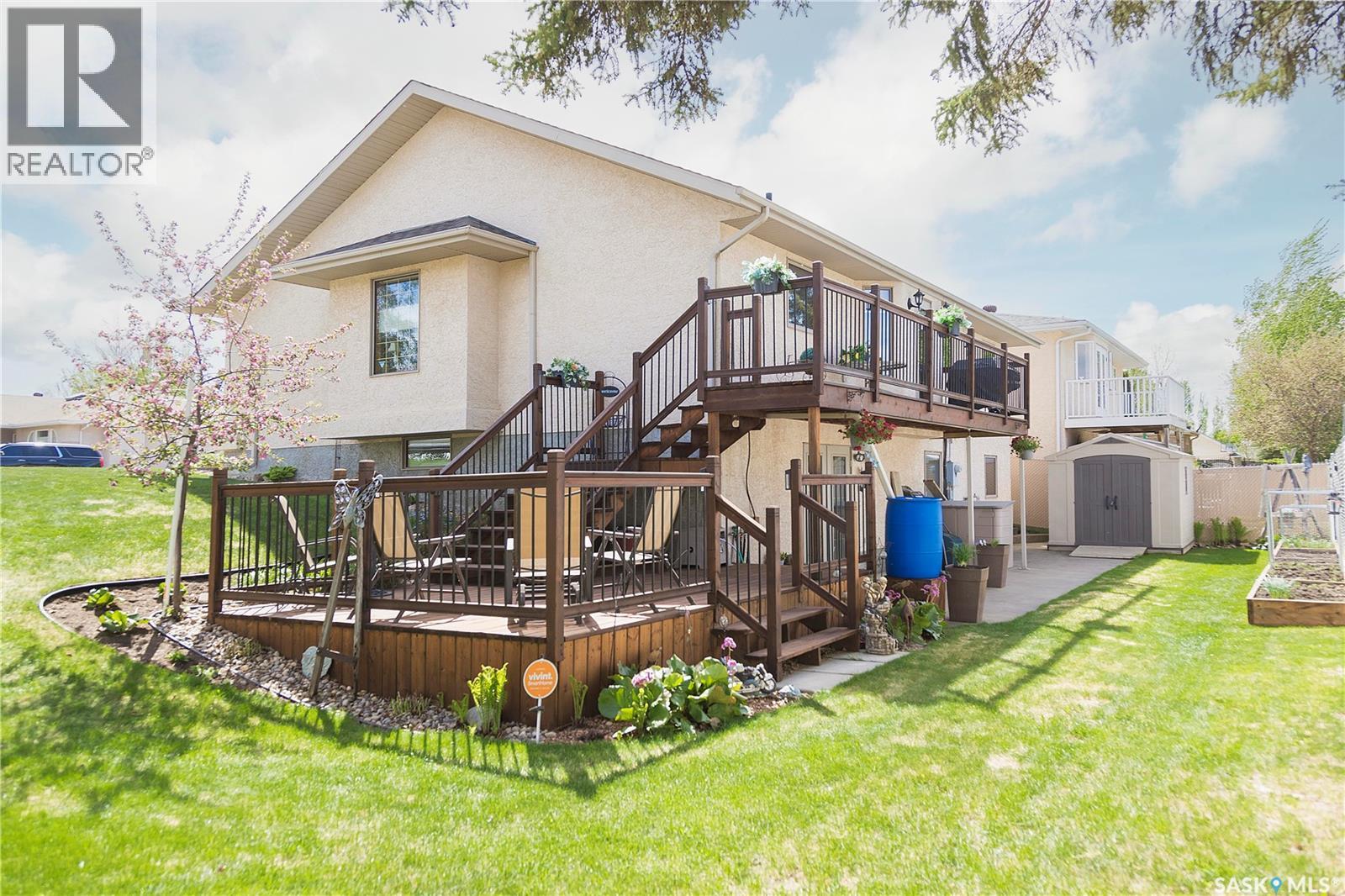 582 Mahon Drive, Prince Albert, Saskatchewan  S6V 7Z9 - Photo 28 - SK039421