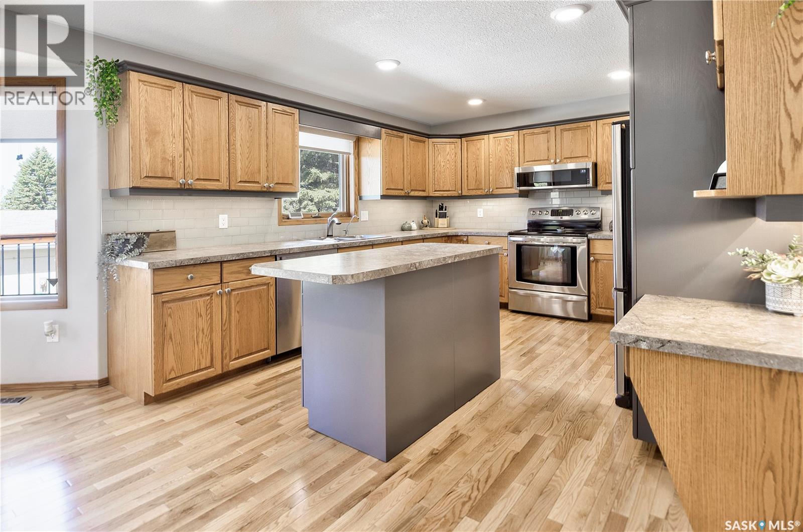 582 Mahon Drive, Prince Albert, Saskatchewan  S6V 7Z9 - Photo 7 - SK039421