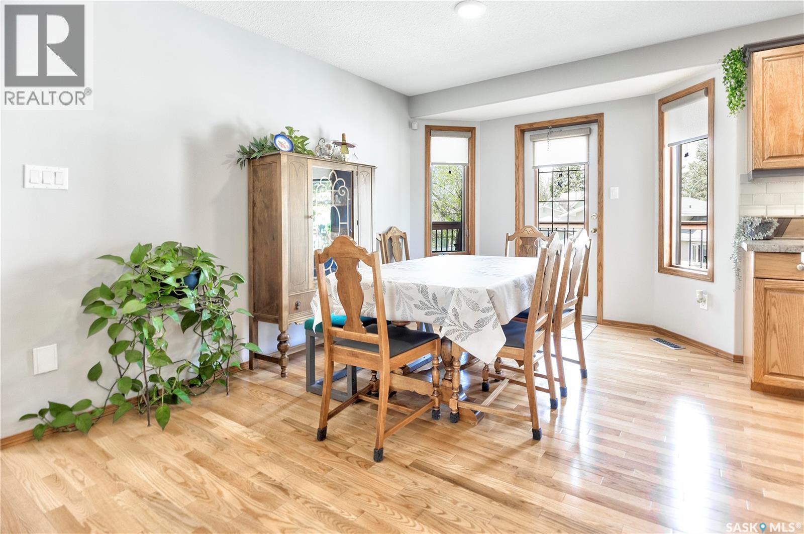 582 Mahon Drive, Prince Albert, Saskatchewan  S6V 7Z9 - Photo 8 - SK039421
