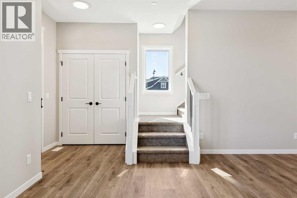 79 Hotchkiss Way SE, Calgary, Alberta  T3S 0V2 - Photo 3 - A2321188