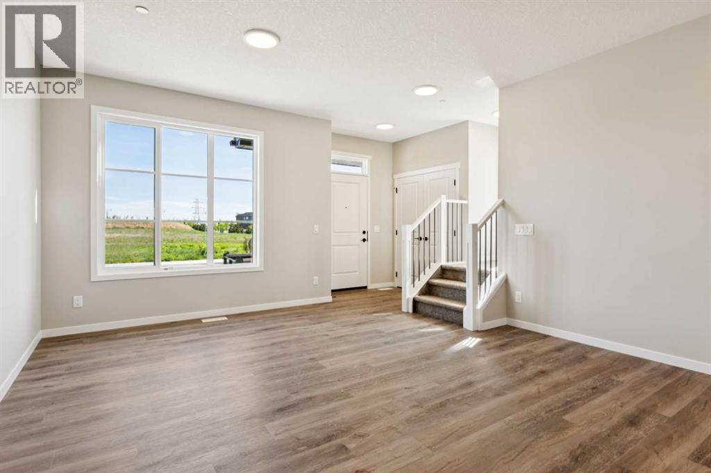 79 Hotchkiss Way SE, Calgary, Alberta  T3S 0V2 - Photo 4 - A2321188