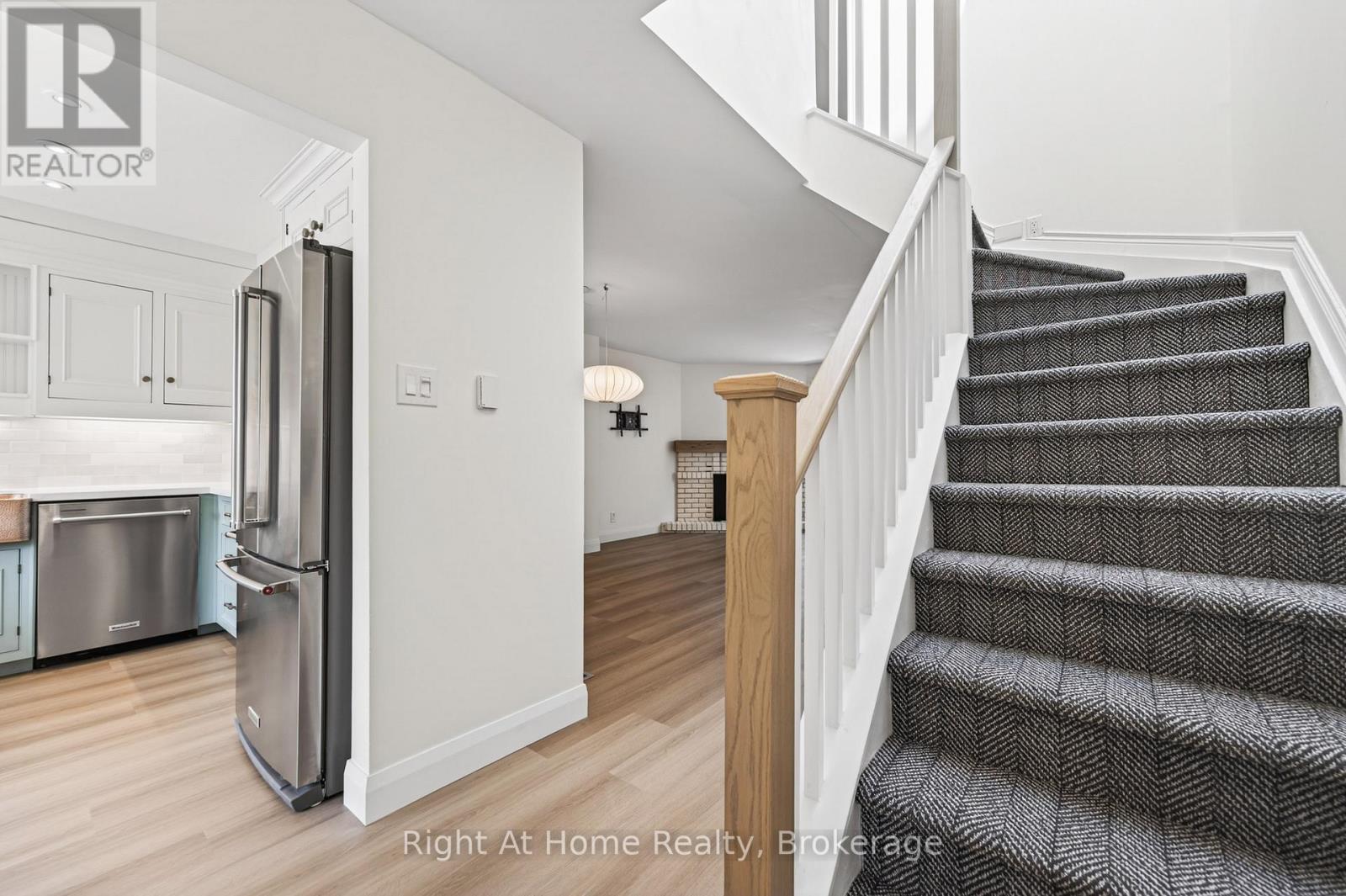 109 Brant Street, Oakville, Ontario  L6K 2Z7 - Photo 15 - W13446464