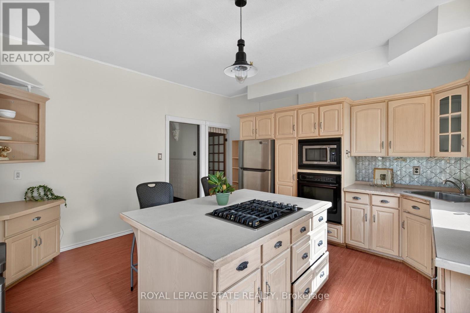 225 Hess Street S, Hamilton, Ontario  L8P 3P3 - Photo 18 - X13446012