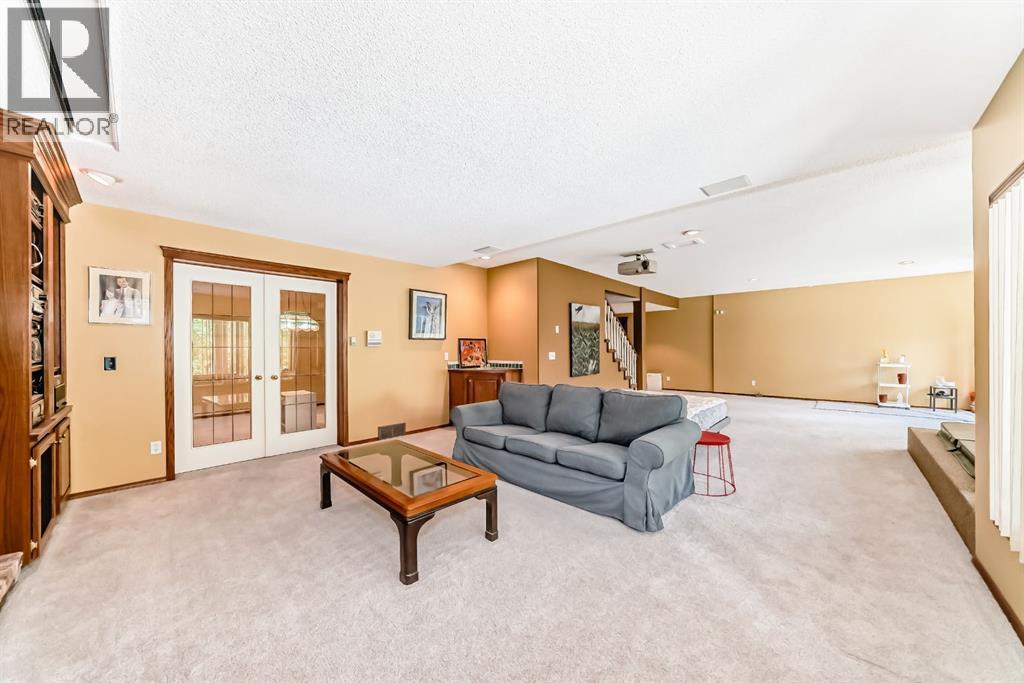448 Mckenzie Lake Bay SE, Calgary, Alberta  T2Z 2H4 - Photo 27 - A2321047