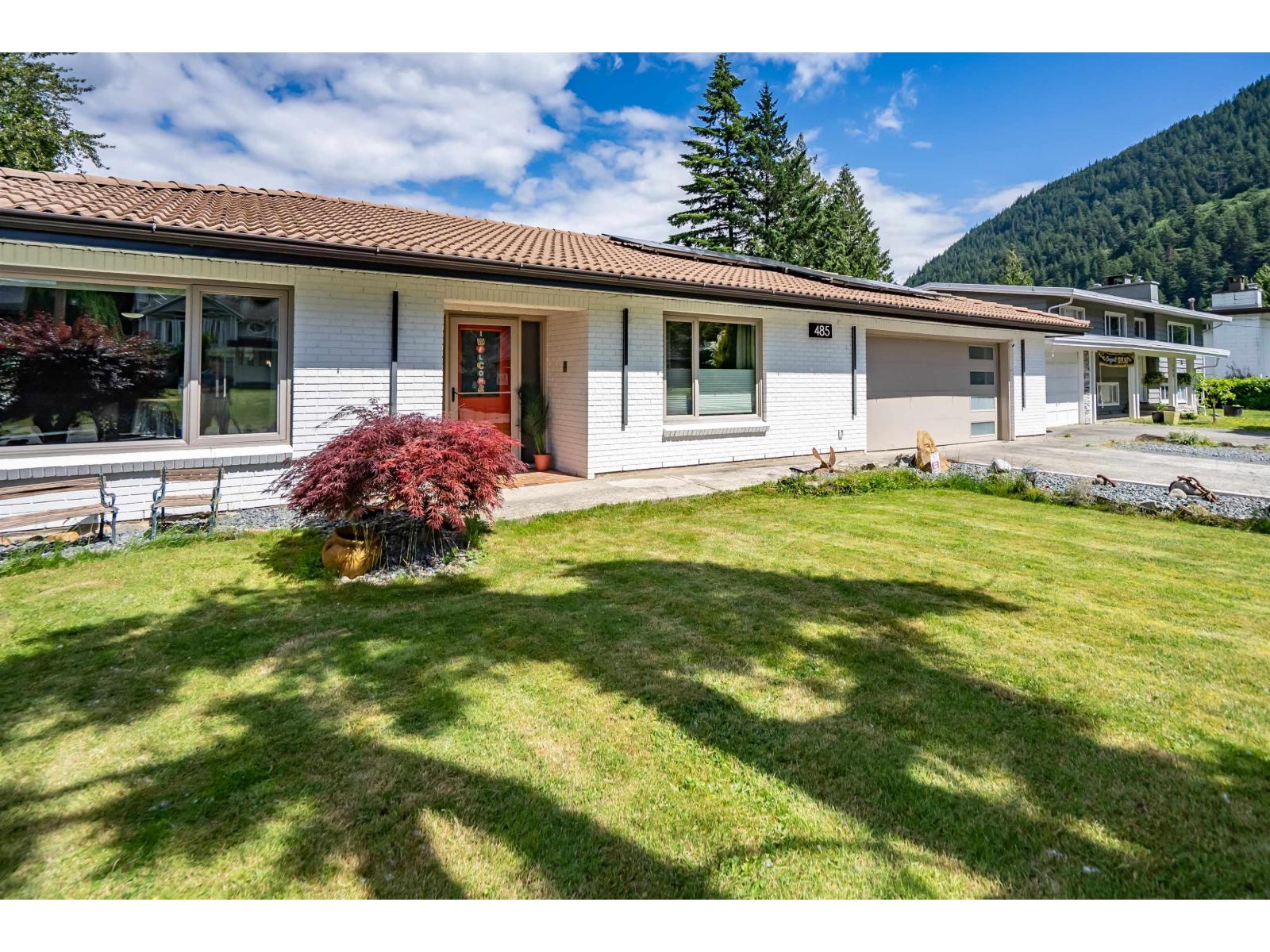 485 Naismith Avenue, Harrison Hot Springs, Harrison Hot Springs, British Columbia  V0M 1K0 - Photo 34 - R3135673