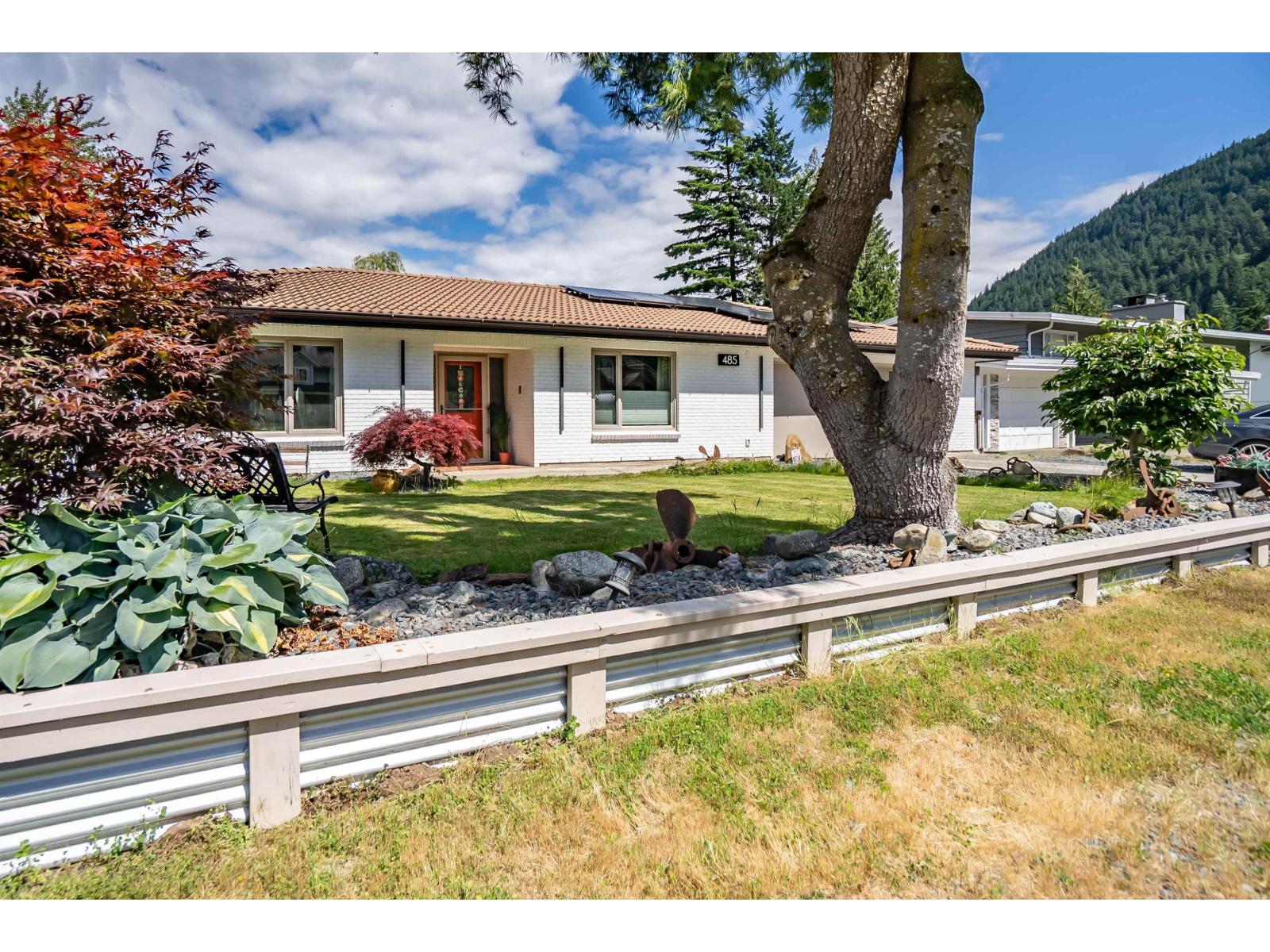 485 Naismith Avenue, Harrison Hot Springs, Harrison Hot Springs, British Columbia  V0M 1K0 - Photo 35 - R3135673