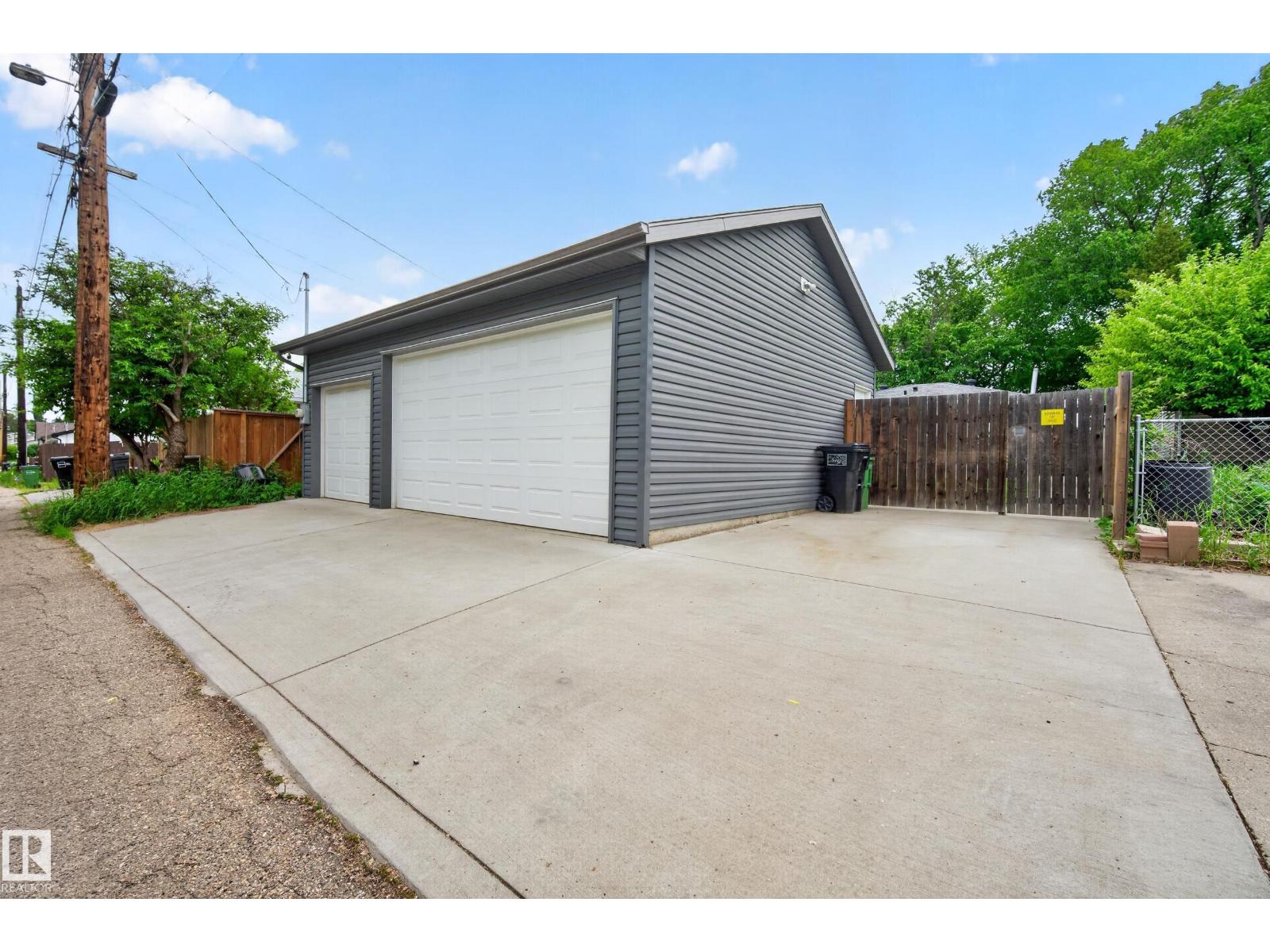 10316 77 St Nw, Edmonton, Alberta  T6A 3C3 - Photo 35 - E4493771