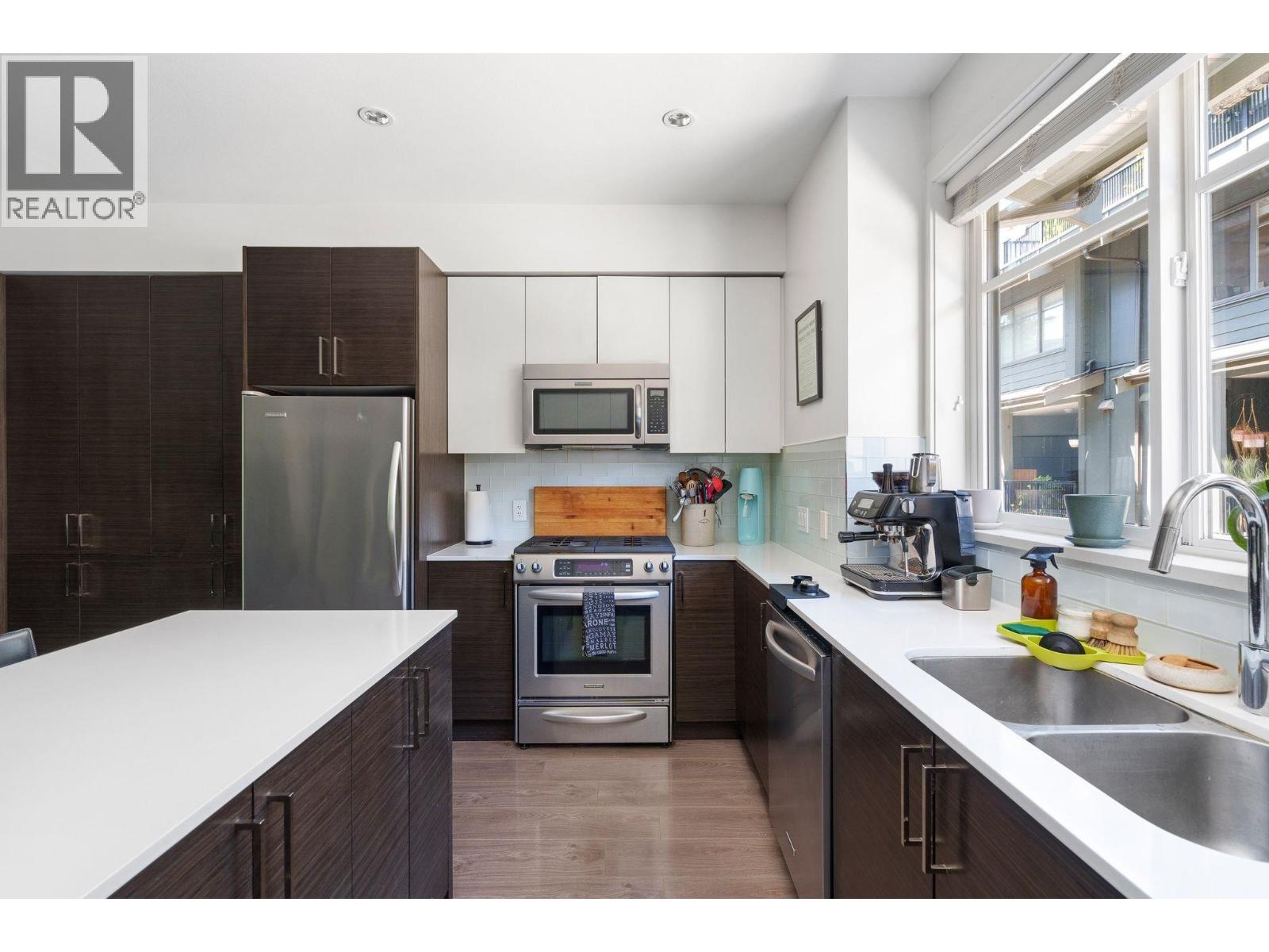 307 2135 Heritage Park Lane, North Vancouver, British Columbia  V7H 0B6 - Photo 11 - R3135814