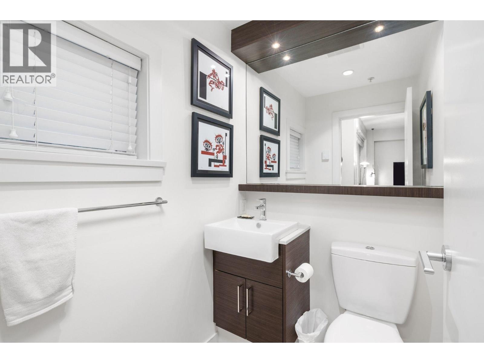 307 2135 Heritage Park Lane, North Vancouver, British Columbia  V7H 0B6 - Photo 17 - R3135814