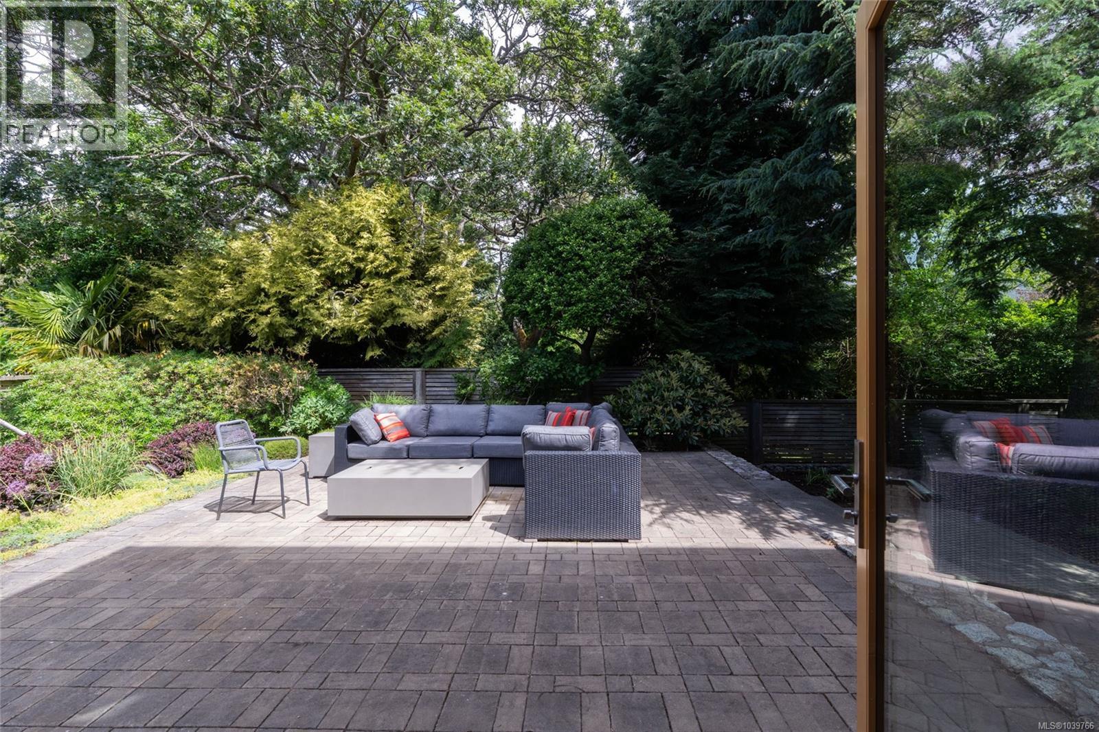Listing image 56