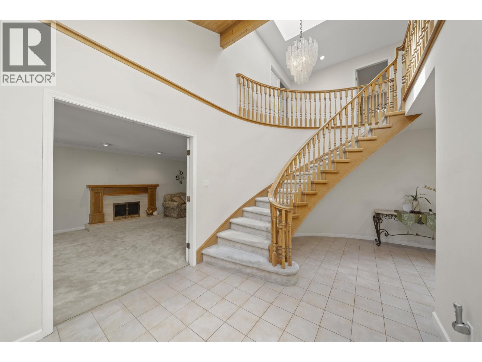 8311 Sunnywood Drive, Richmond, British Columbia  V6Y 3G4 - Photo 3 - R3135812