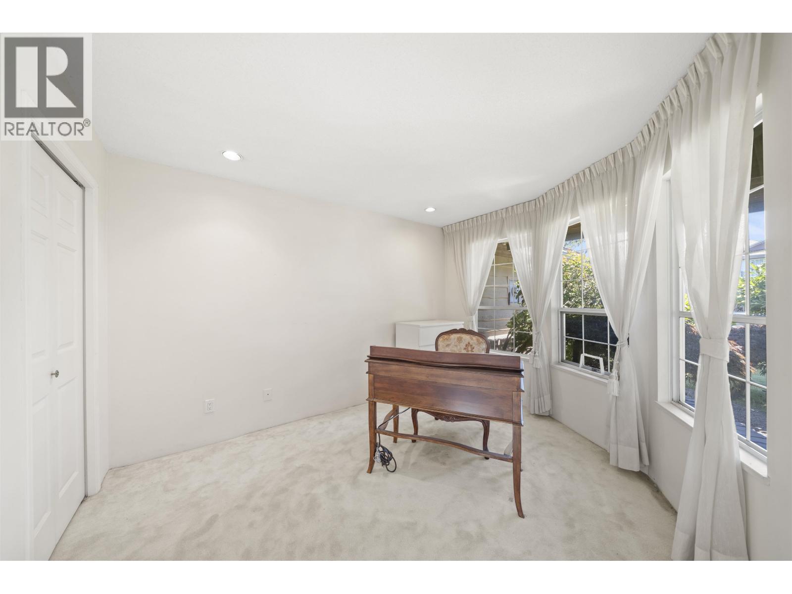 8311 Sunnywood Drive, Richmond, British Columbia  V6Y 3G4 - Photo 5 - R3135812