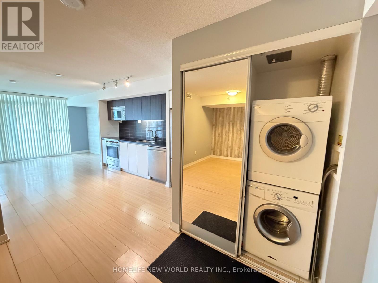 717 - 85 Queens Wharf Road, Toronto, Ontario  M5V 0J9 - Photo 4 - C13167730