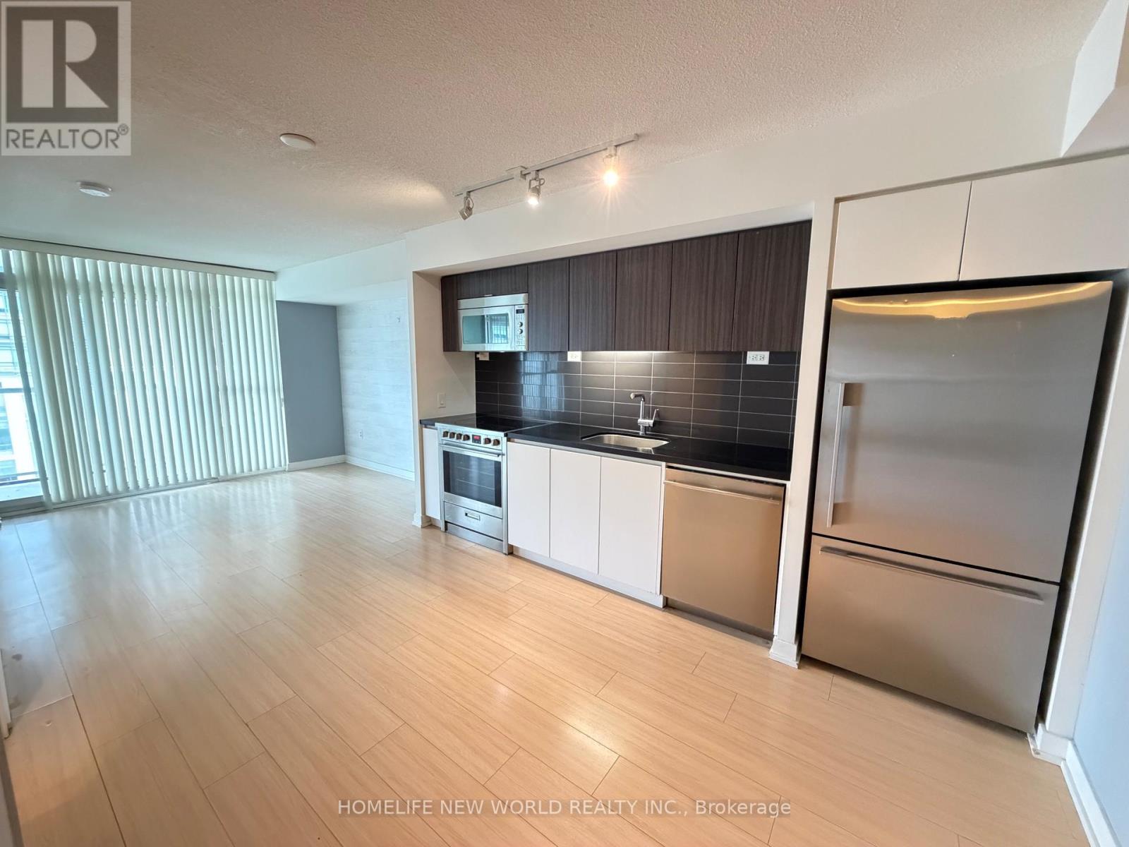 717 - 85 Queens Wharf Road, Toronto, Ontario  M5V 0J9 - Photo 3 - C13167730