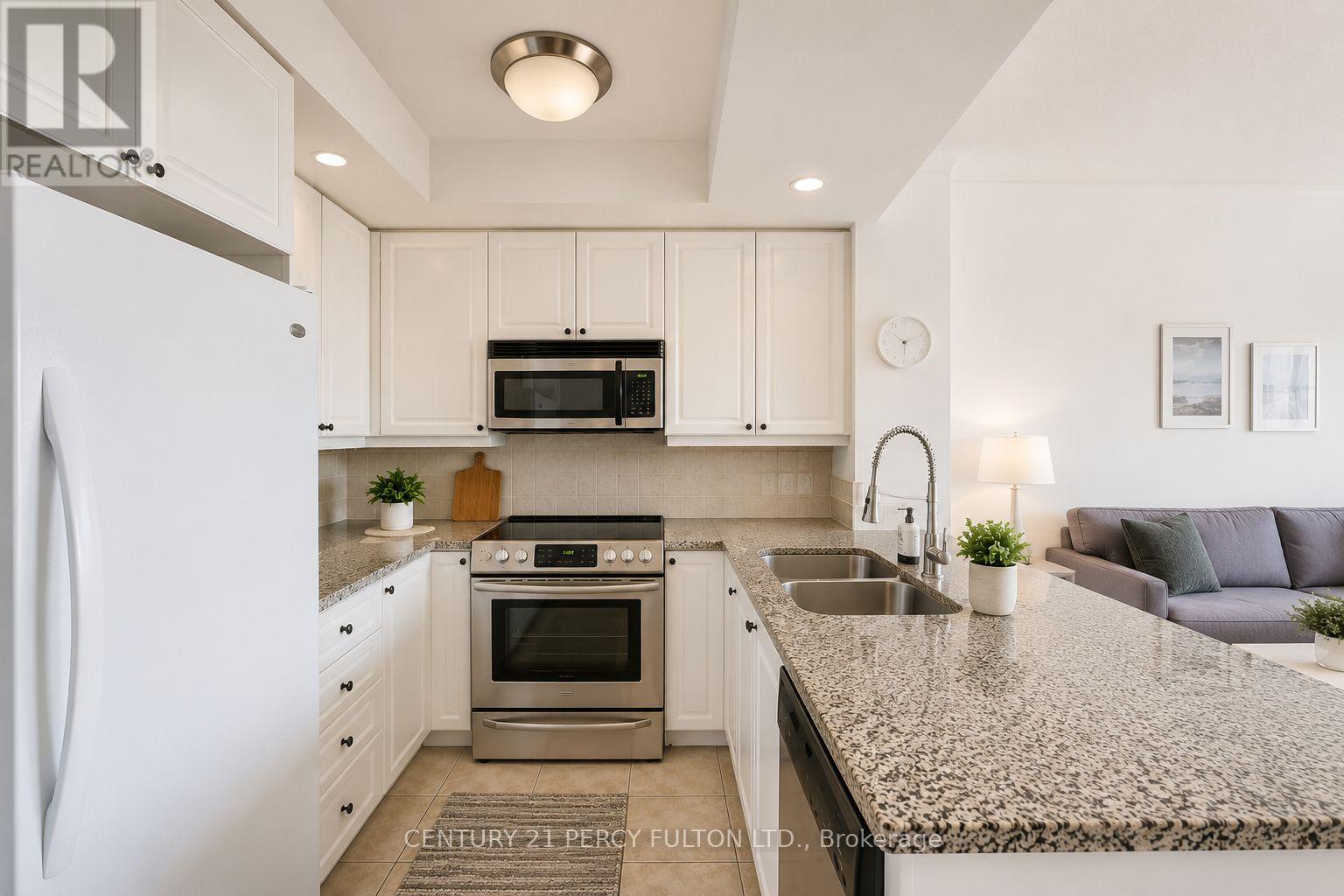 10 Northtown Way, Toronto, Ontario  M2N 7L4 - Photo 5 - C13445076