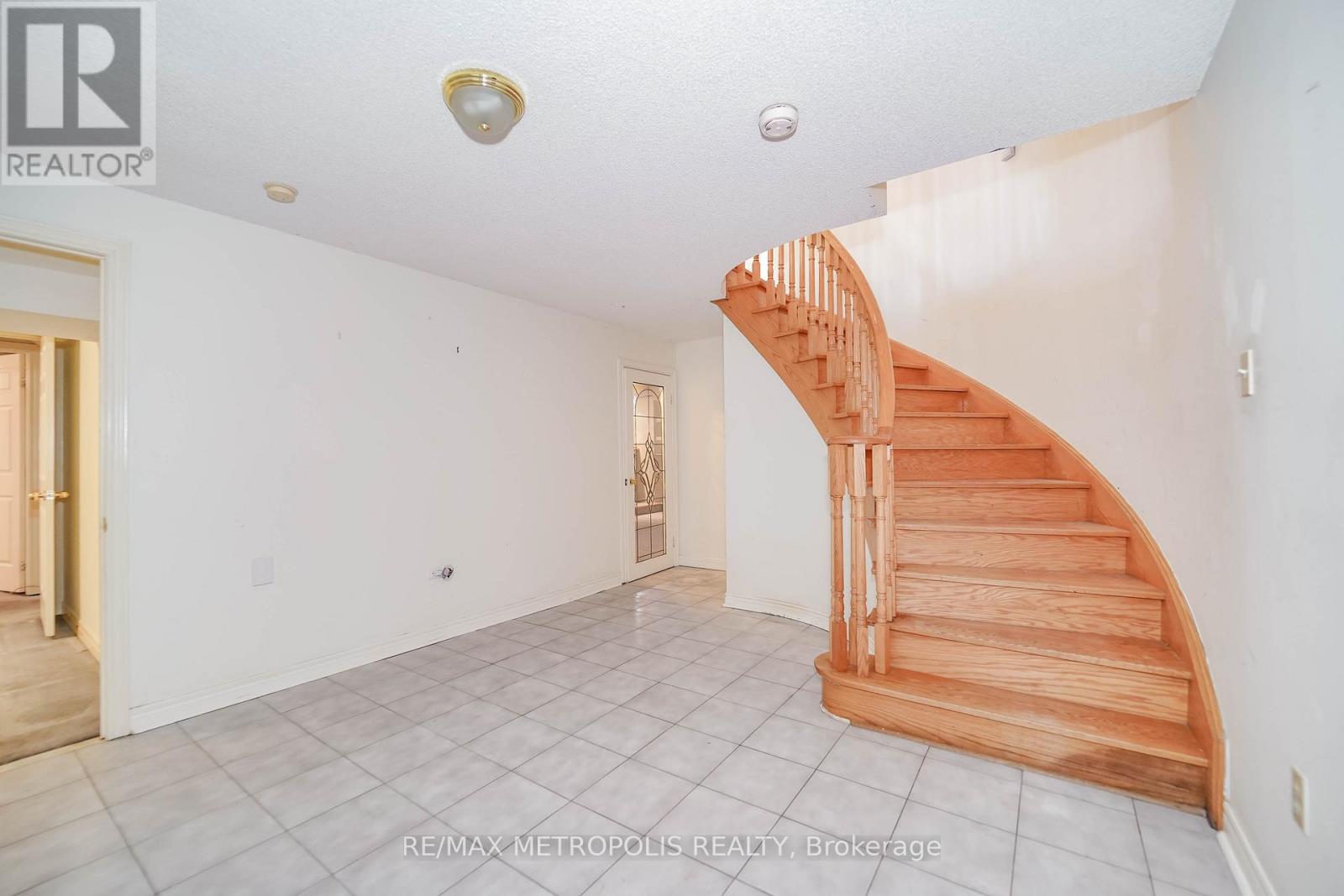 2 Schooner Court, Markham, Ontario  L6C 1R2 - Photo 36 - N13441460