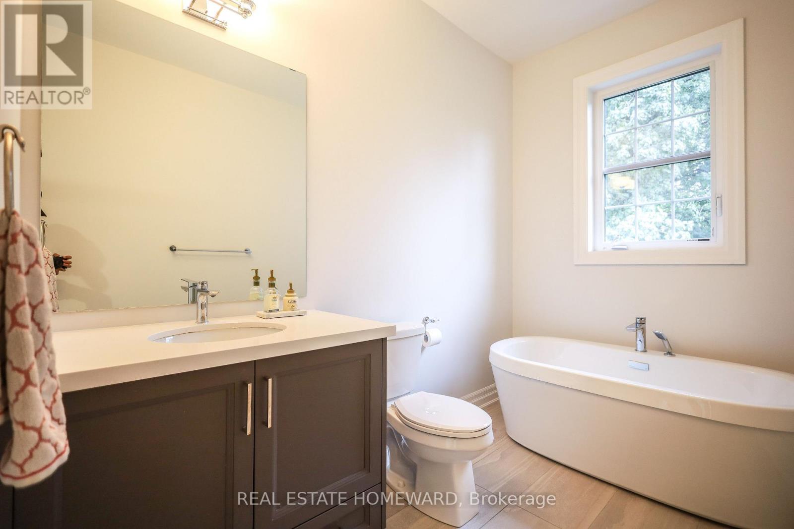 1 Saint Julien Court, Vaughan, Ontario  L6A 5B2 - Photo 20 - N13446000
