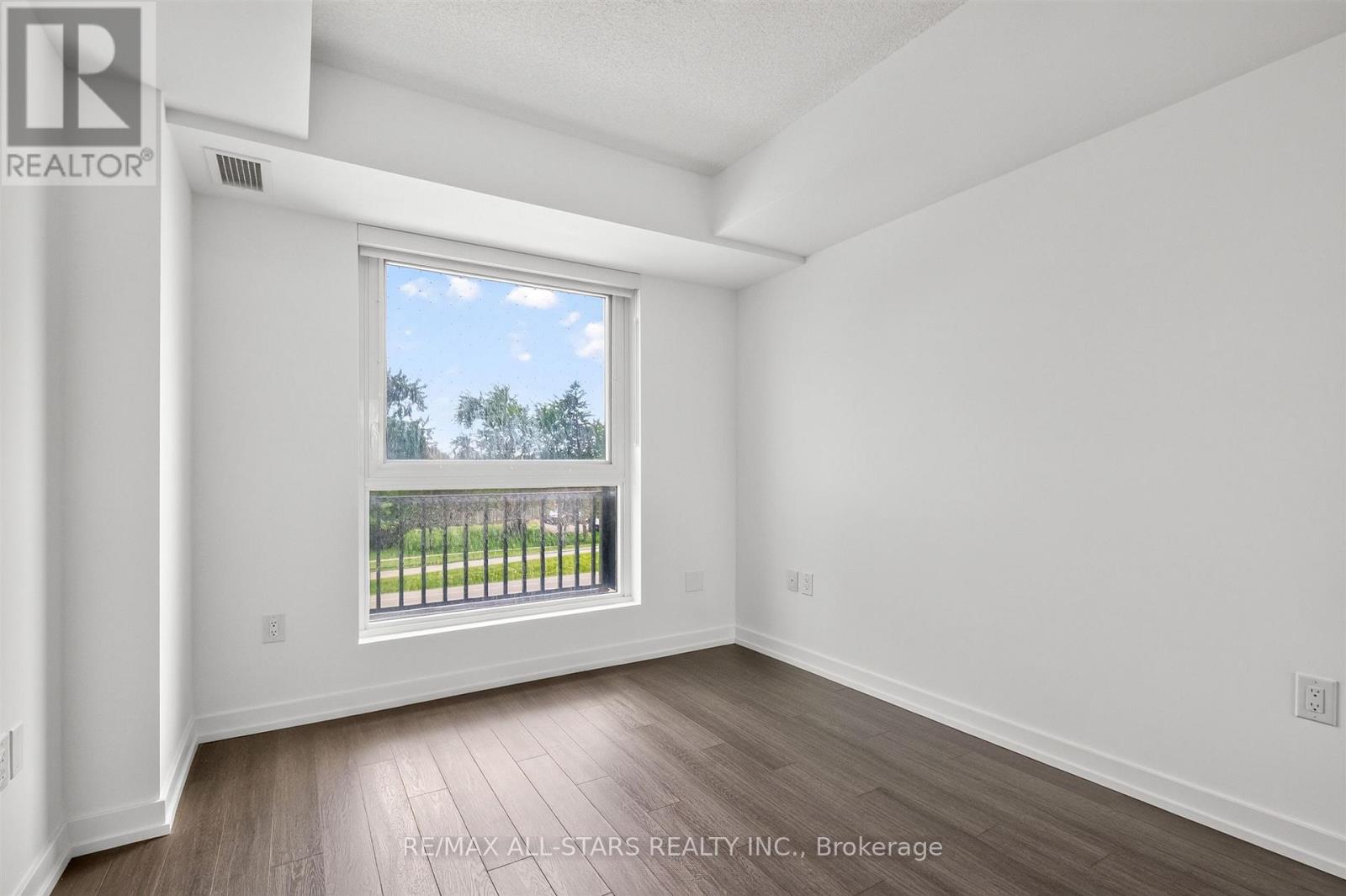 221 - 4010 Eglinton Avenue W, Toronto, Ontario  M9A 0G5 - Photo 10 - W13434450