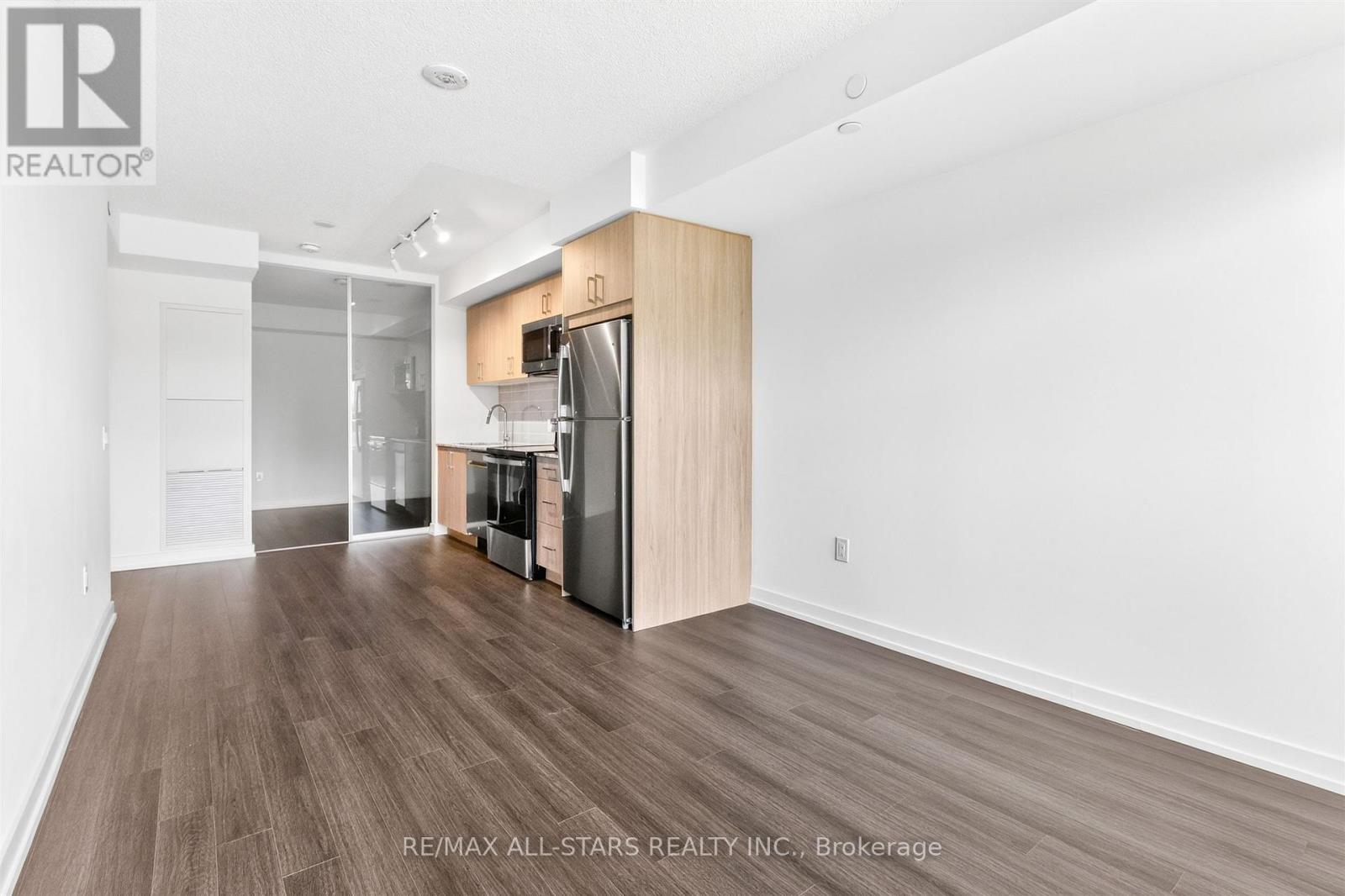 221 - 4010 Eglinton Avenue W, Toronto, Ontario  M9A 0G5 - Photo 4 - W13434450