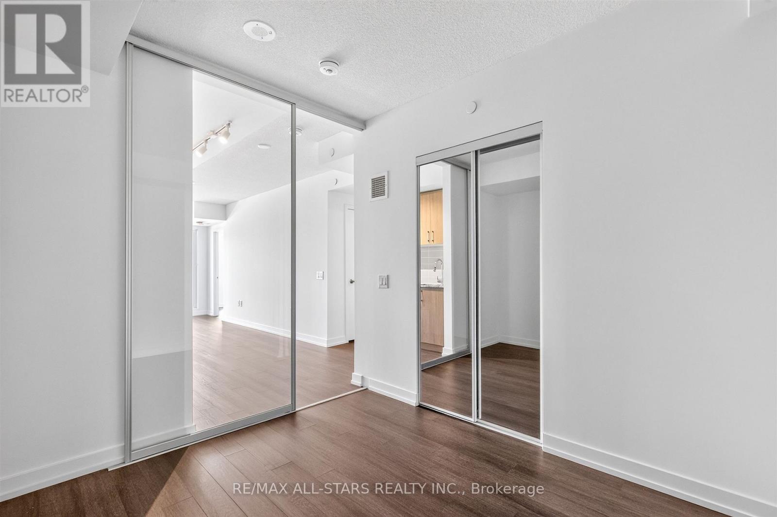 221 - 4010 Eglinton Avenue W, Toronto, Ontario  M9A 0G5 - Photo 15 - W13434450