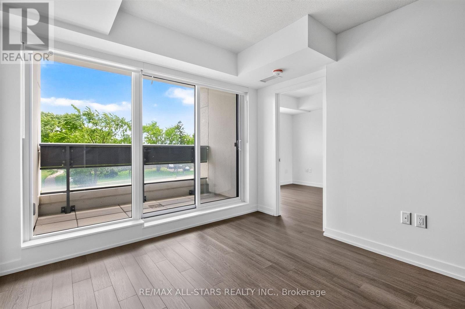 221 - 4010 Eglinton Avenue W, Toronto, Ontario  M9A 0G5 - Photo 9 - W13434450
