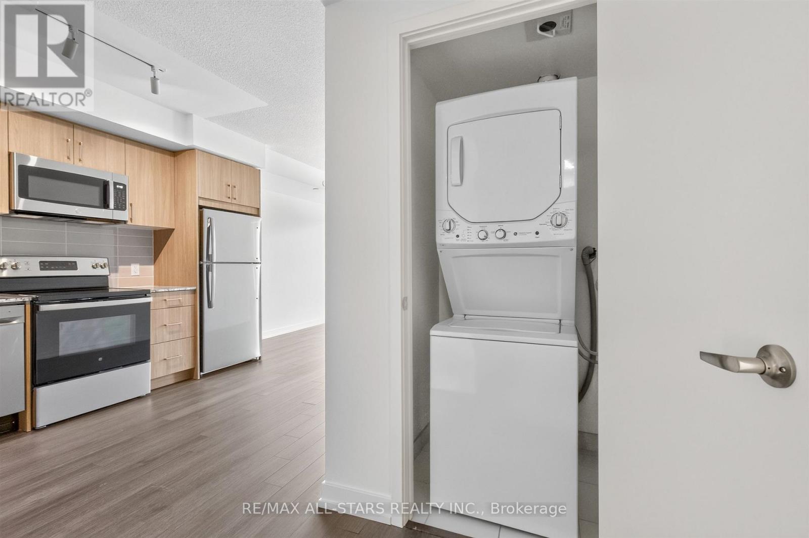 221 - 4010 Eglinton Avenue W, Toronto, Ontario  M9A 0G5 - Photo 17 - W13434450