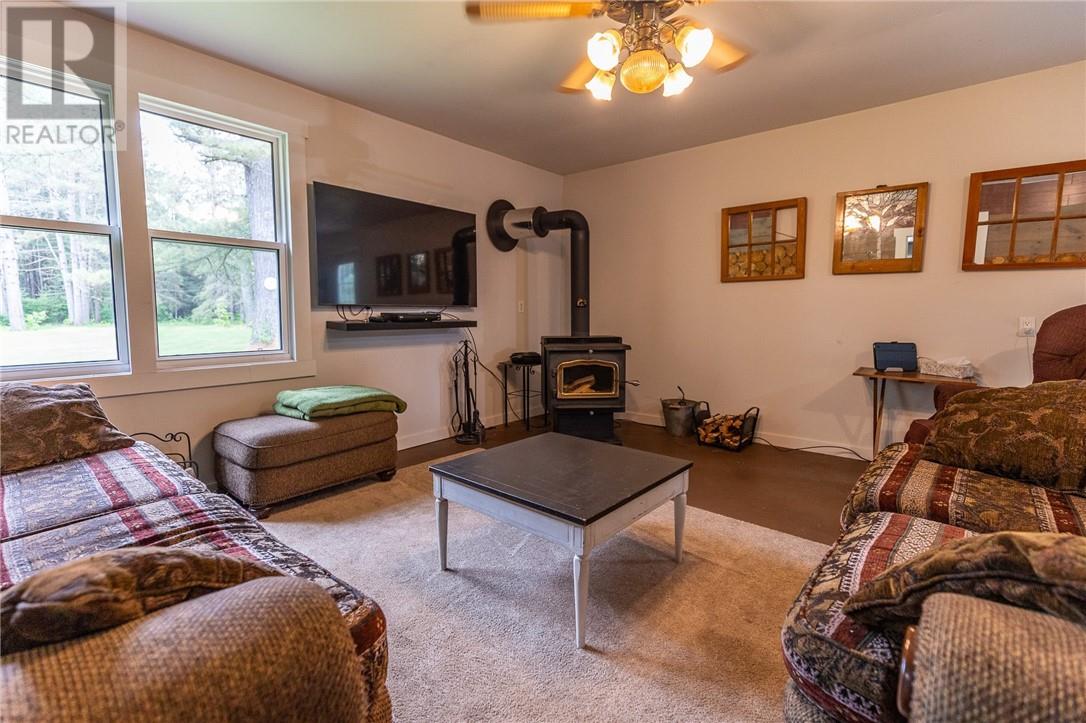 1806 Highway 17, Massey, Ontario  P0P 1P0 - Photo 53 - 2128544