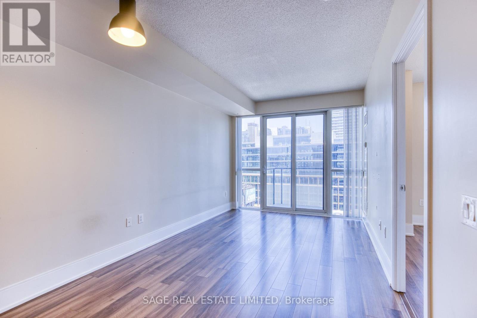 1021 - 560 Front Street W, Toronto, Ontario  M5V 1C1 - Photo 14 - C13446338