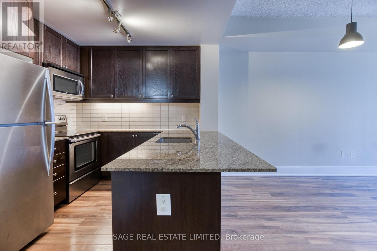 1021 - 560 Front Street W, Toronto, Ontario  M5V 1C1 - Photo 2 - C13446338