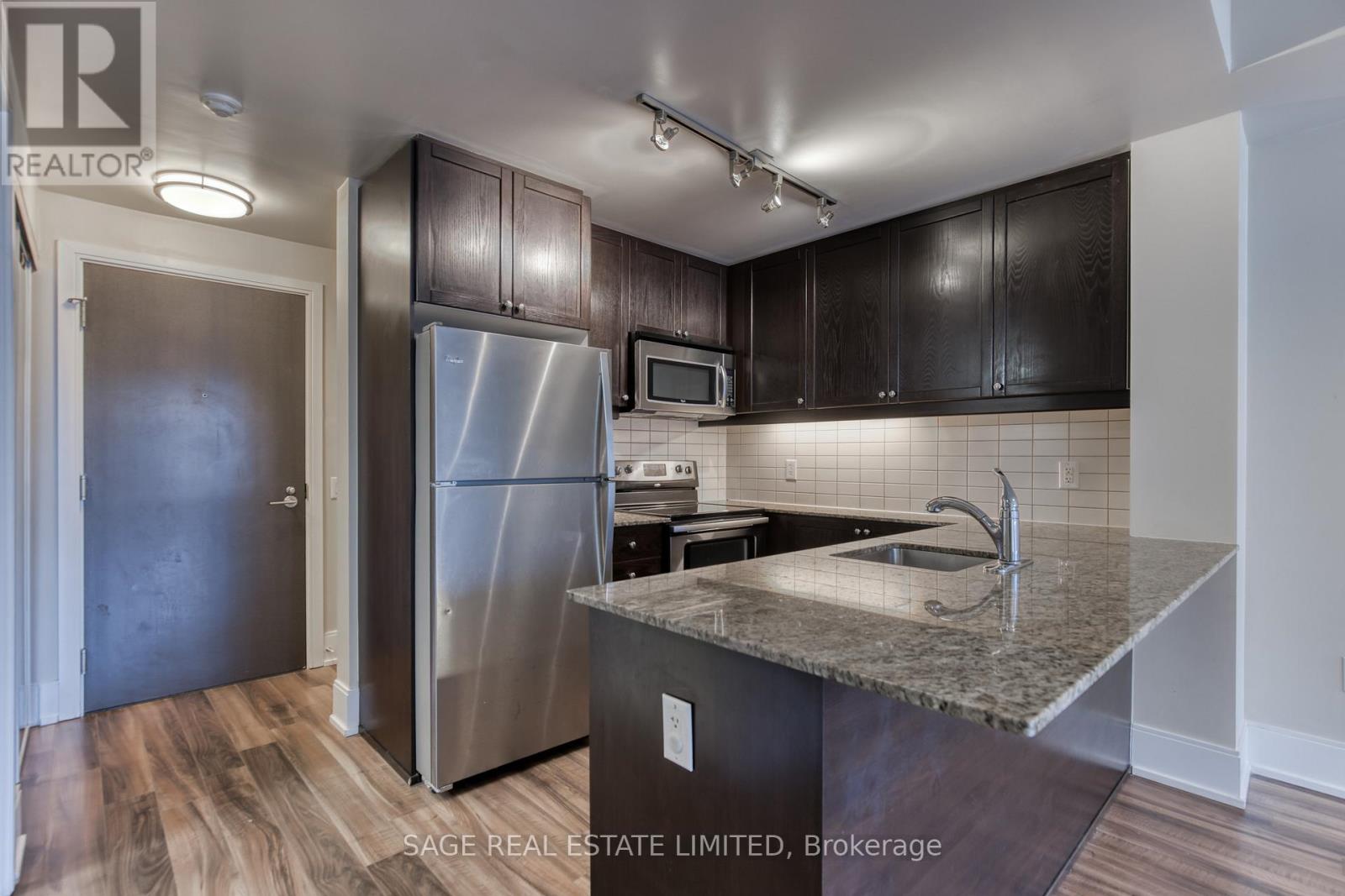 1021 - 560 Front Street W, Toronto, Ontario  M5V 1C1 - Photo 3 - C13446338