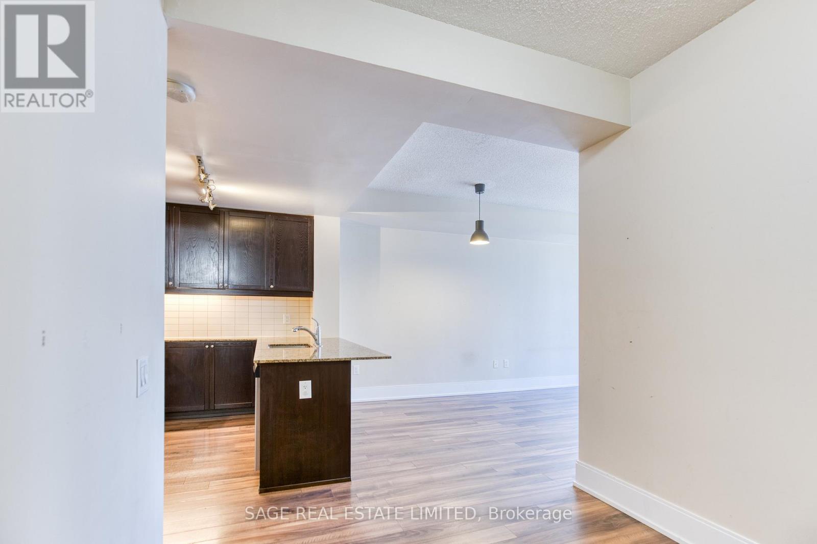 1021 - 560 Front Street W, Toronto, Ontario  M5V 1C1 - Photo 9 - C13446338