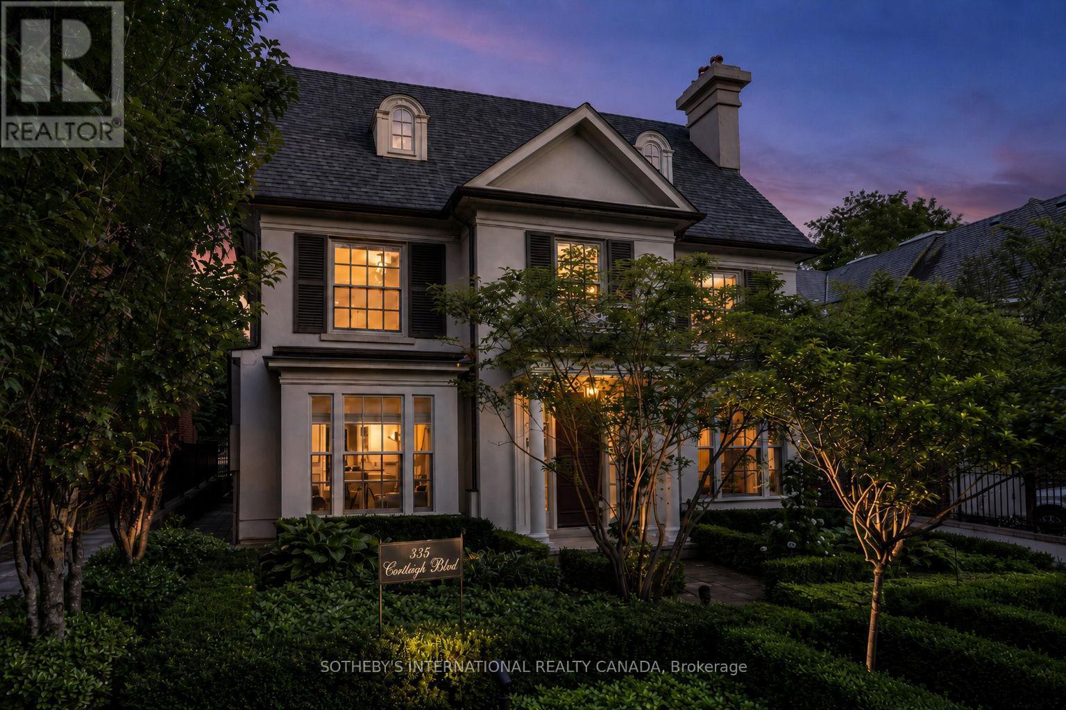 335 CORTLEIGH BOULEVARD, Toronto, Ontario