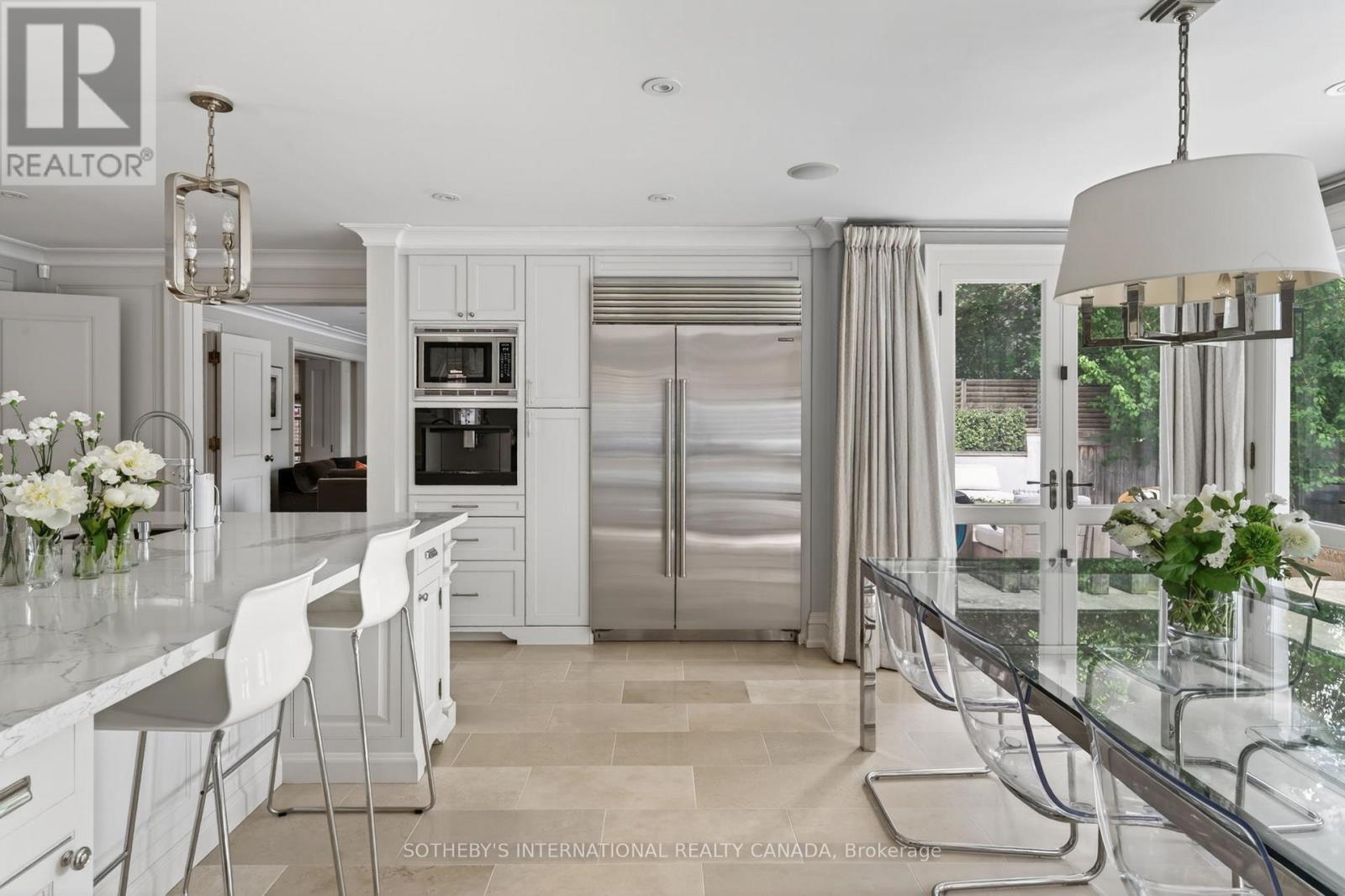 335 Cortleigh Boulevard, Toronto, Ontario  M5N 1R2 - Photo 11 - C13446438