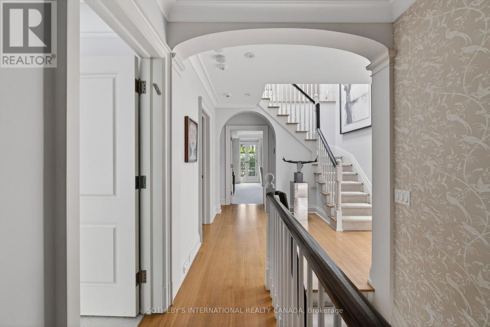 335 Cortleigh Boulevard, Toronto, Ontario  M5N 1R2 - Photo 16 - C13446438