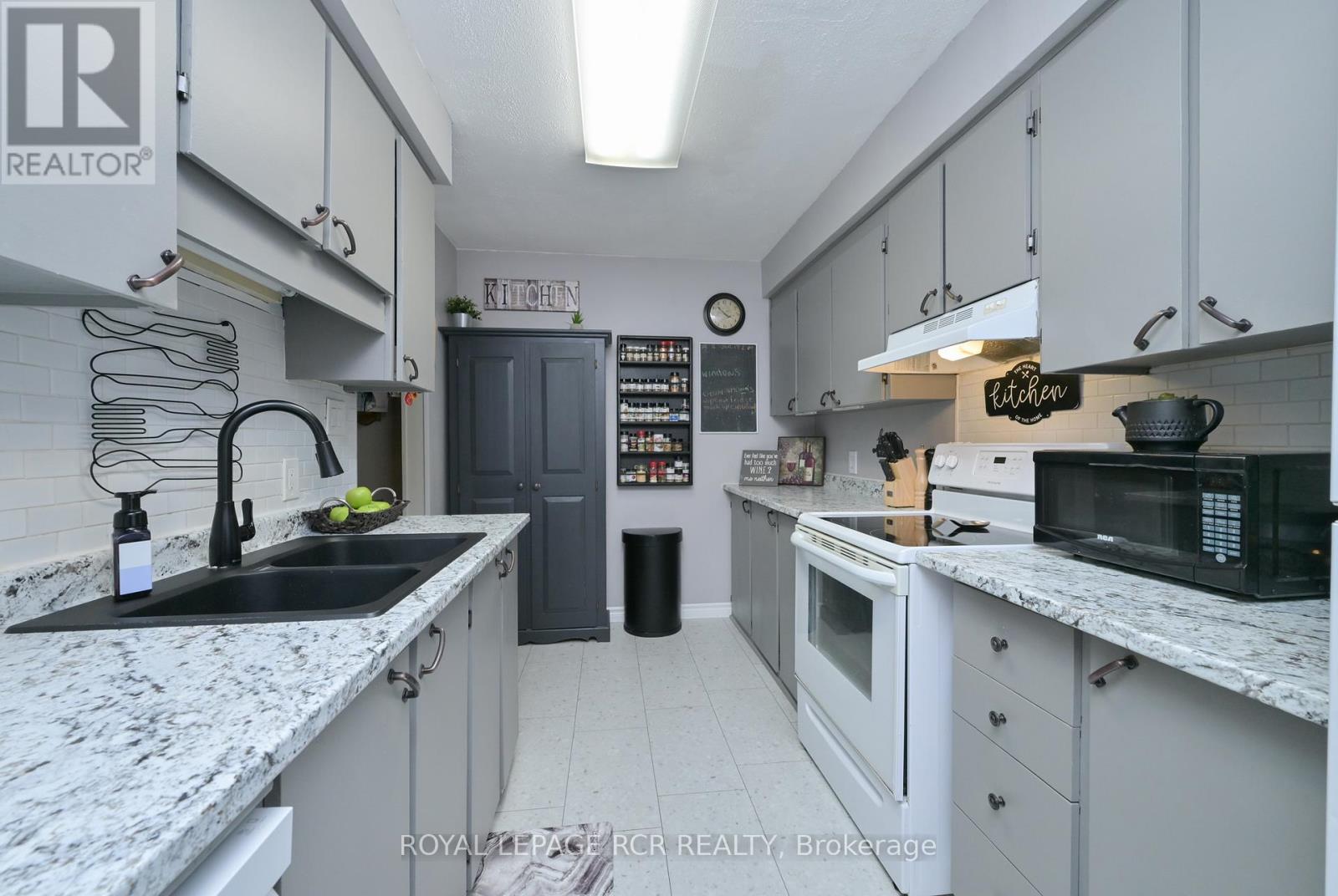 109 Century Drive, Orangeville, Ontario  L9W 3S2 - Photo 7 - W13444782