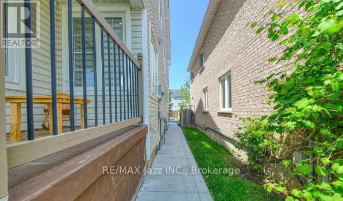 Lower - 1350 Aldergrove Drive W, Oshawa, Ontario  L1K 2Y6 - Photo 2 - E13446768