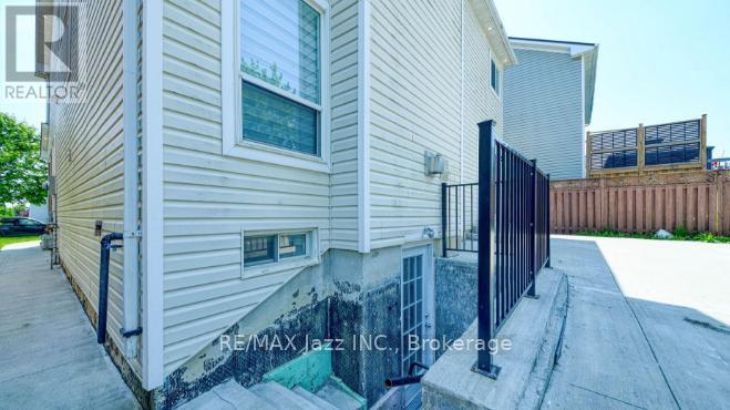 Lower - 1350 Aldergrove Drive W, Oshawa, Ontario  L1K 2Y6 - Photo 3 - E13446768